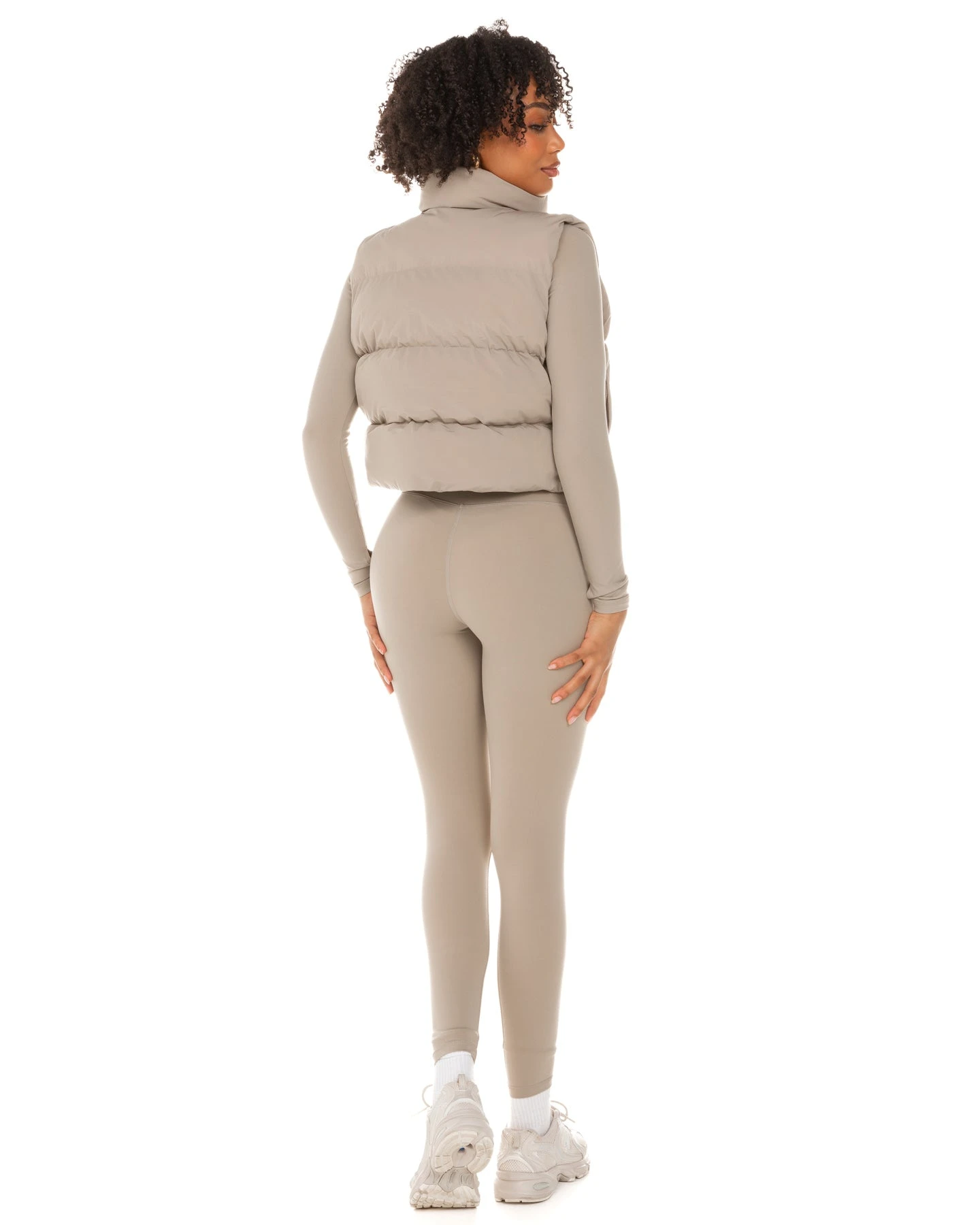 Elite Eleven Cropped Puffer Vest - Vintage Khaki - Image 4